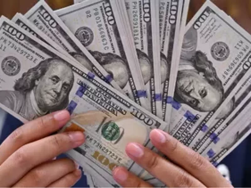 El dólar volvió a subir en la previa electoral