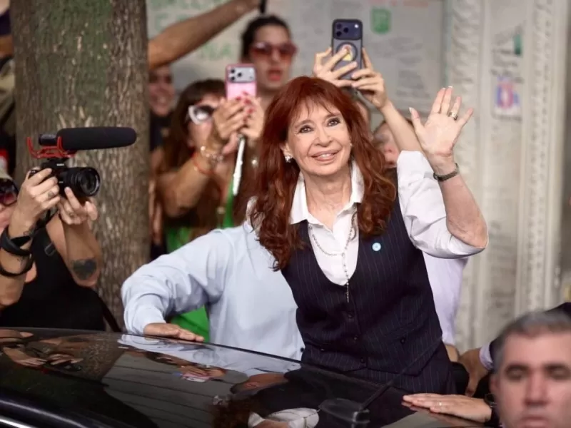 VIDEO | Cristina Kirchner declar&oacute; en Comodoro Py y volvi&oacute; a denunciar persecuci&oacute;n en la causa Cuadernos
