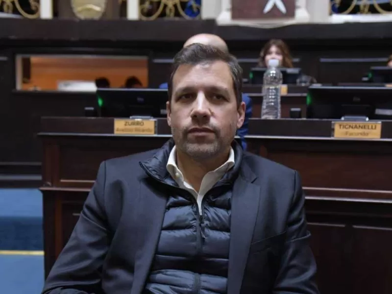 Sufren los intendentes: se posterga el tratamiento del FEFIM y crece la disputa por el reparto de fondos municipales