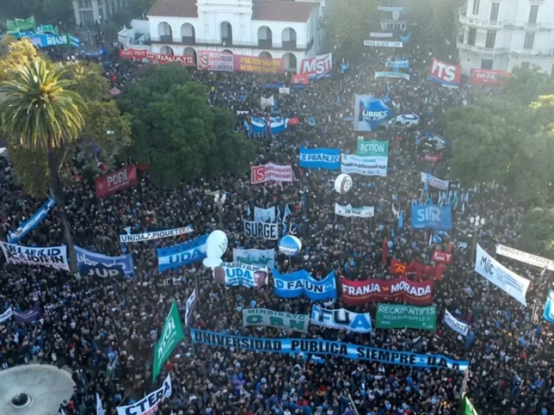 Golpe duro a Milei: la Corte dej&oacute; firme la Ley de Financiamiento Universitario