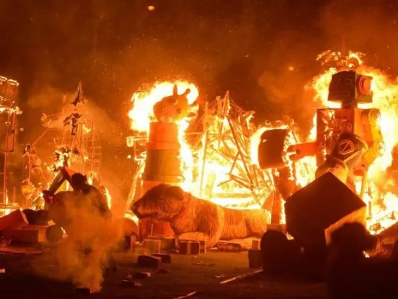 La Plata se prepara para la noche de los mu&ntilde;ecos: tradici&oacute;n, barrios y un fin de a&ntilde;o sin pirotecnia