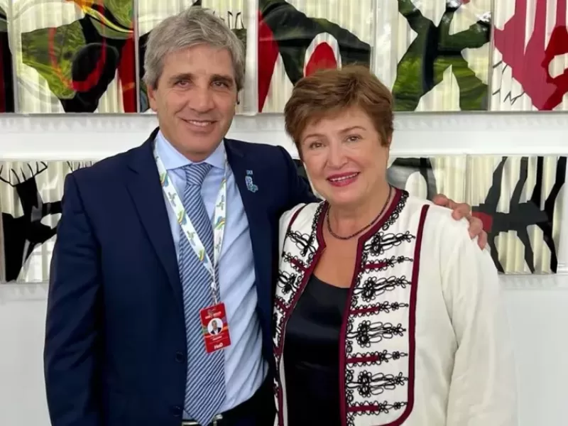 Caputo llega al FMI con un incumplimiento clave y pone en riesgo un nuevo desembolso