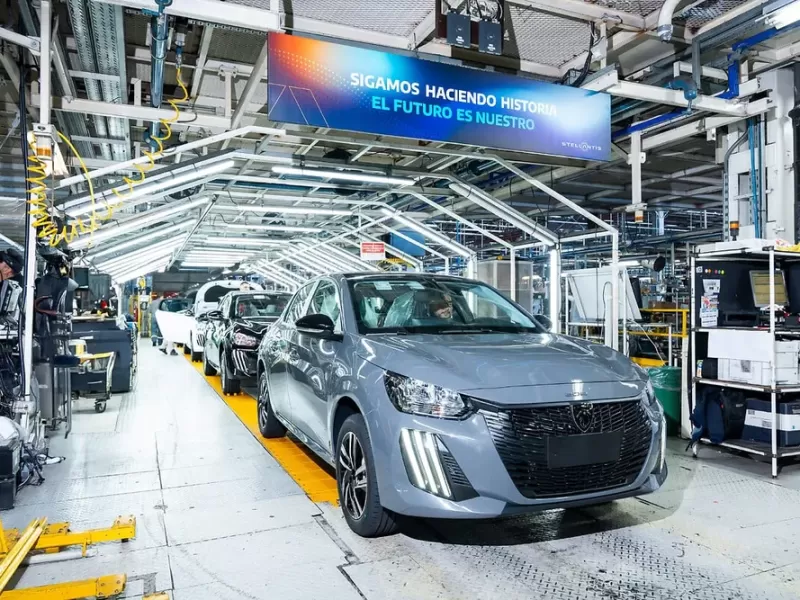 Stellantis frenar&aacute; la producci&oacute;n en El Palomar por la ca&iacute;da de ventas y exportaciones