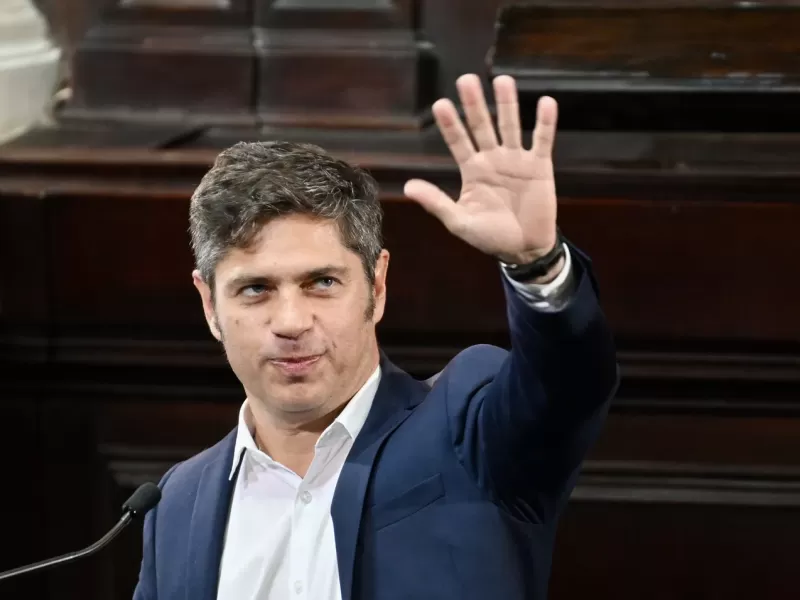 Kicillof gir&oacute; $13.010 millones a municipios en medio de reclamos por mayor control sobre los fondos