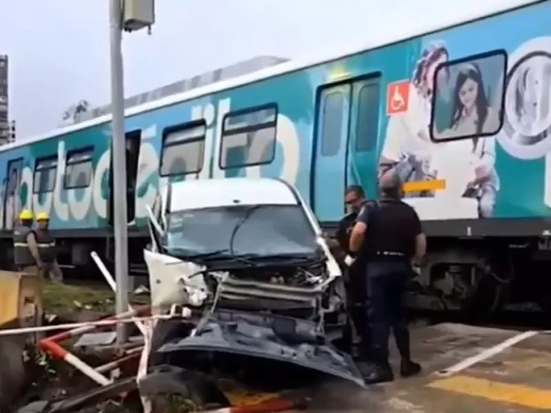 imprudencia al volante: un hombre ignor&oacute; las barreras y el tren la embisti&oacute; en La Matanza