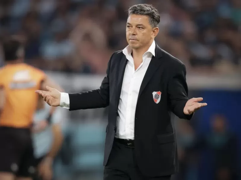 Racing desplumó a River que volvió a fracasar: se quedó sin Clausura y ruega por el repechaje de Libertadores