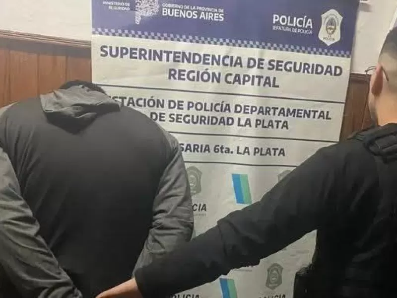 La Plata: recuperan celulares robados a estudiantes y detienen a un joven en Magdalena