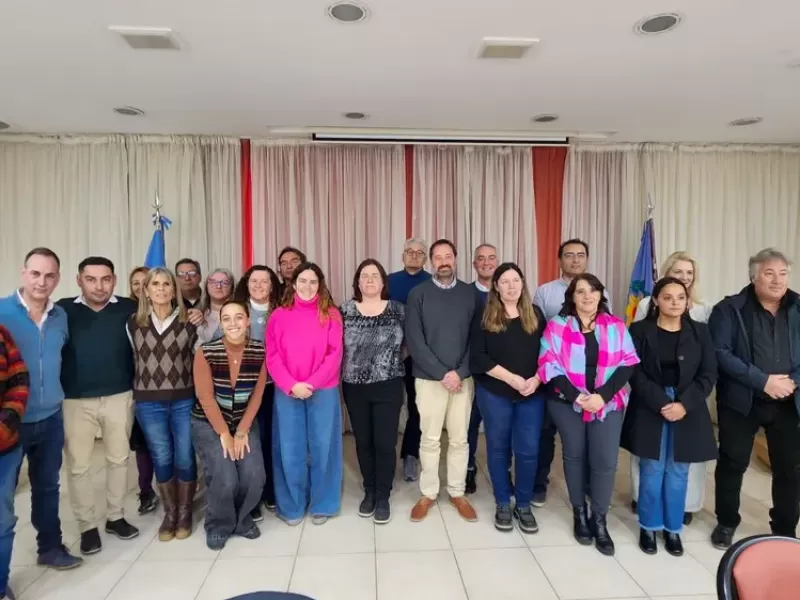 Villa Gesell: intendentes y dirigentes impulsaron un &ldquo;frazadazo&rdquo; contra el recorte de la zona fr&iacute;a