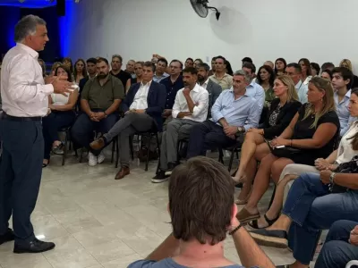 Pareja endureci&oacute; su mensaje en La Plata y marc&oacute; l&iacute;mites dentro de La Libertad Avanza