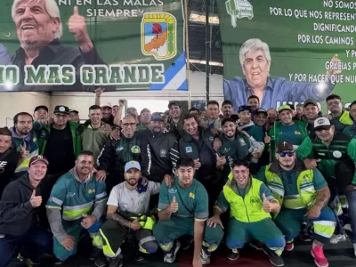 Villa Gesell: Camioneros se atribuy&oacute; la reincorporaci&oacute;n de 45 recolectores tras el conflicto con la empresa Santa Elena