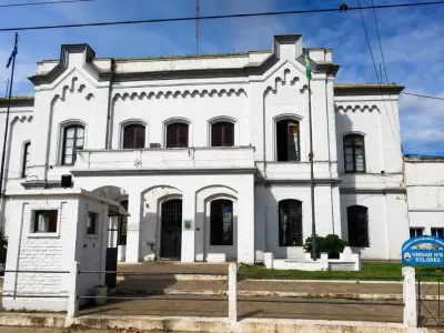 Detuvieron a un penitenciario acusado de vender droga dentro de la c&aacute;rcel de Dolores