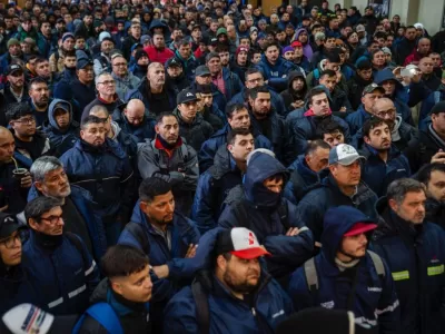 Techint recort&oacute; contratistas en Ramallo tras perder la licitaci&oacute;n de ca&ntilde;os para Vaca Muerta: 280 personas se quedaron sin trabajo