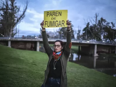 VIDEO | Pergamino: comenz&oacute; el camino al juicio por fumigaciones con acusados y fuerte movilizaci&oacute;n social