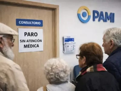 M&eacute;dicos de PAMI iniciaron un paro de 72 horas por cambios en los honorarios
