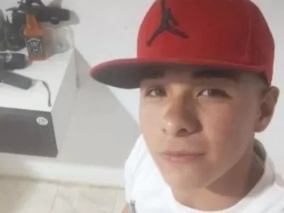 VIDEO | Disparos en los corsos de Mercedes: asesinaron a un joven en plena avenida y suspendieron las actividades