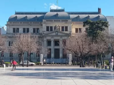 La oposici&oacute;n logr&oacute; el qu&oacute;rum, pero fracas&oacute; en su intento de avanzar con cambios en IOMA
